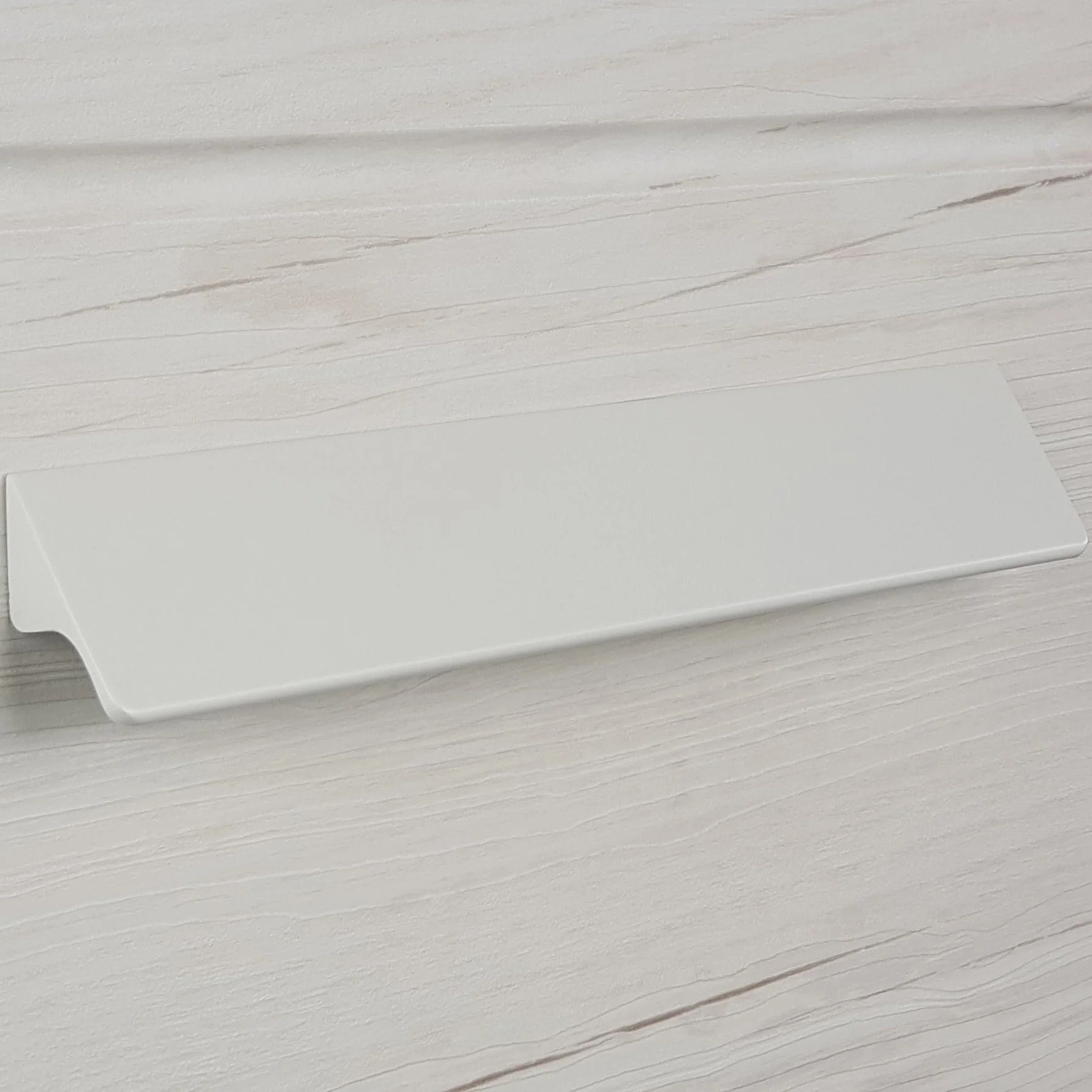 M4TEC White Bar Pull Handle – Cabinet, Drawer & Cupboard Door (VE8 Dalry Series, Pack of 10) - Image 2